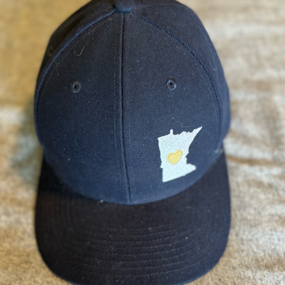 Richardson MN Minnesota Navy‎ baseball hat state embroidery logo yellow heart